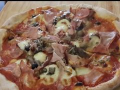 山地披萨-安立可意大利美食