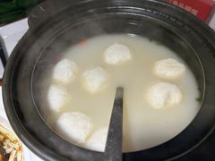 鱼丸汤-魏铭鱼头捞饭(晋阳路店)