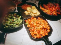 -巴厘龙虾·榜首油焖大虾(音乐学院·沿江酒馆店)