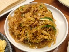 酸菜炒粉-老昌春饼(中央大街店)
