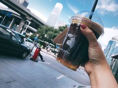 黑金气泡美式-瑞幸咖啡(南航明珠商务酒店)