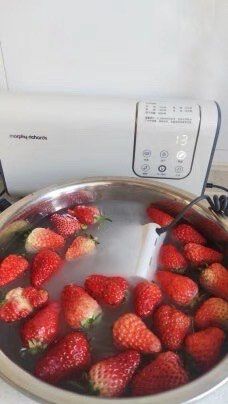 -川流不息·地道川菜·小龙虾(松东路店)