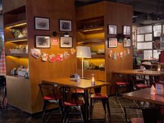 -JINNS锦时 steak&pizza(浸信会礼拜堂旧址店)