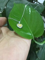 -威德钻石-克拉钻大本营(南京东路店)