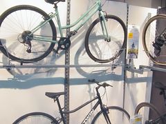 -迪卡侬(西三旗店)