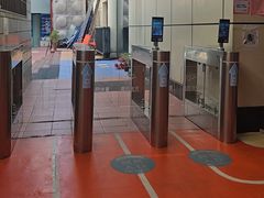 -奥冠体育华师附中恒温游泳馆