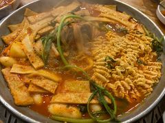 -喇喇排骨火锅·传统韩式脊骨汤(望京西园总店)