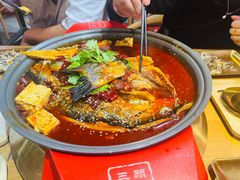 -三顾烤庐·烤鱼·烧烤·龙虾(奉贤店)