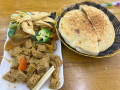 吊炉烧饼-白卫东白记砂锅(管城街店)