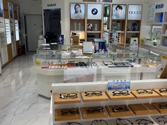 -光明眼镜·蔡司授权(九亭U天地店)