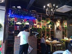-小小河边鱼(天润城店)