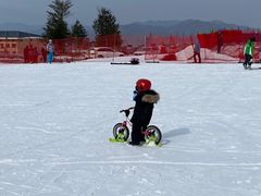 -鳌山滑雪度假区