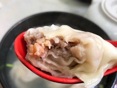 三鲜大馄饨-万寿斋(山阴路店)