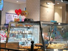 面包甜点陈列柜-巴黎贝甜(望京信万店)