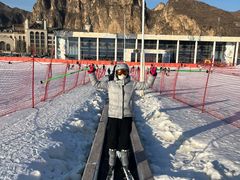 -荣盛康旅野三坡滑雪场