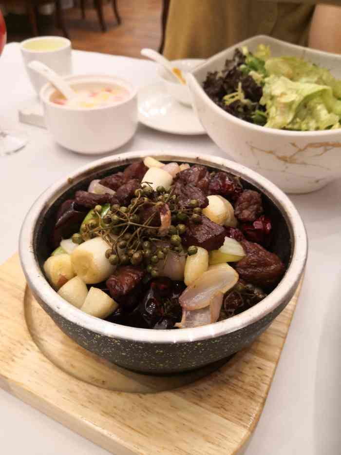 香山湖百宴楼(浦珠北路店)-"这家餐厅公司貌似不少连锁店,每家都是