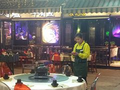 -刘姐啤酒鱼民族演艺餐厅(西街总店)