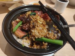 腊味煲仔饭-避风塘(金山万达店)