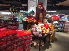 -中百仓储超市有限公司(越秀星汇维港店)