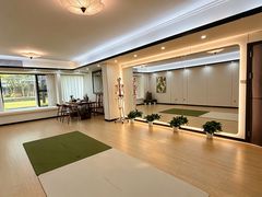 -简·无界健身工作室·运动康复·体态(石厦店)