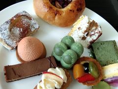 -圣丰索菲特·2 On 988 Café 自助餐厅