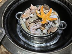-锅老头海鲜铁锅炖