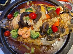 -鸣记脆皮烤鱼·海鲜烤鱼(三八广场店)