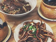 -万方圆拌粉瓦罐汤(九江湖滨店)