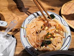 -陇上秦轩西安biangbiang面(EFC欧美金融商业城店)