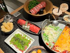 -三出山火锅(南京万象天地店)