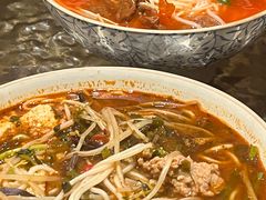 -粉八·云南米线·建水烧烤(常熟路店)