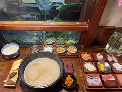 -银米·云南传统过桥米线(双廊黑金冠店)