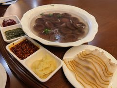 虎皮扣肉蒜泥血肠-老白肉馆(临江小区店)