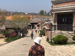 -清风小镇闯关东影视基地