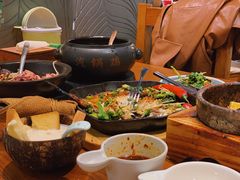 -云海肴·汽锅鸡·云南菜(天山百盛优客店)