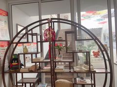 -五号文艺酒店(拙政园苏博地铁站店)