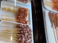 -哈尔滨小酒馆·鲜肉现穿自助烧烤(康新花园店)