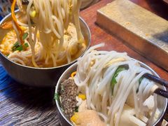 -银米·云南传统过桥米线(双廊黑金冠店)