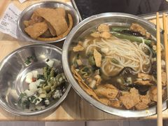 -柳州肥姨妈大骨螺蛳粉(江宁万达店)