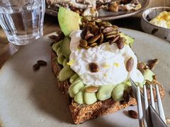 牛油果吐司-BOR Eatery(安福路店)