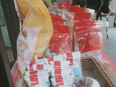 -良品铺子(海林广场店)