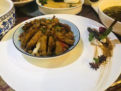 -万重锦·人文川菜馆(骡马市店)