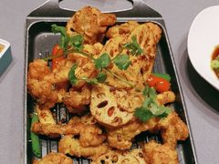 -荷塘秋月·本帮江浙菜(国权路店)