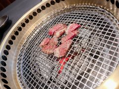 -铭牛烧肉·和牛海鲜自助(高新月牙湖店)