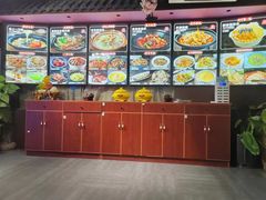 -亿江南新概念融合美食餐厅(管仲老街店)