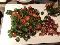 紫苏辣椒炒眼睛螺-闻见中国海南菜(K11店)