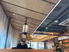-乡土黄·鲜牛肉火锅·小龙虾(兴业街店)