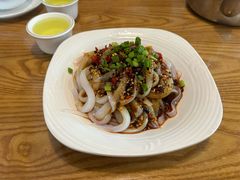 -兔行天下-鸿鹤鲜锅兔(中海国际店)