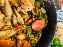 桂花杂蔬鸡腿丼饭-月迷津渡(吾悦国际店)