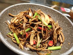 -老灶房-四川土菜(铁牛广场店)